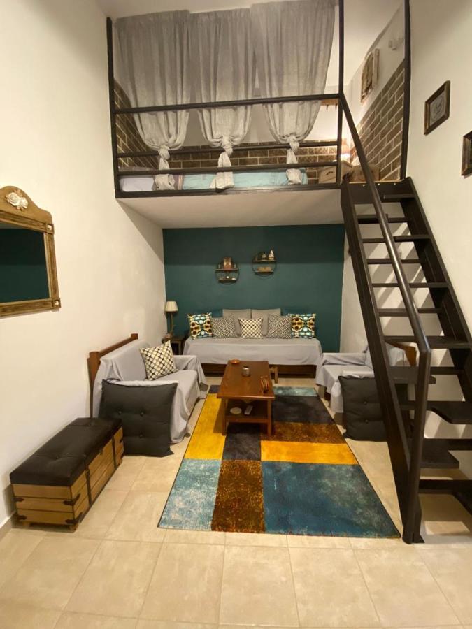 Апартаменты Small Cosy House Лаврион Экстерьер фото